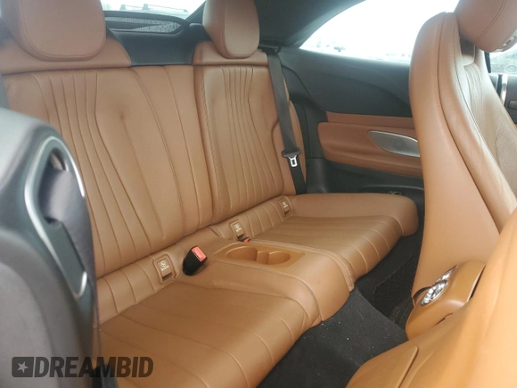 2018 Mercedes-Benz E 400 z VIN WDD1K6FB7JF053907, wystawiony jako Copart lot #49789705 z przebiegiem 67 807 mil mil oraz Czysty tytuł • Clean title. Historia ofert i sprzedaży dostępna na DreamBid. Obrazek 10.