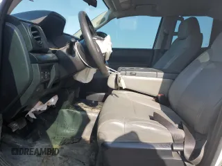 2016 Toyota Tundra SR z VIN 5TFRM5F15GX104090, wystawiony jako Copart lot #55453575 z przebiegiem 105 821 mil mil oraz Szkoda całkowita • Salvage title. Historia ofert i sprzedaży dostępna na DreamBid. Obrazek 7.