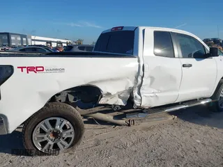 2013 Toyota Tundra с VIN 5TFRM5F1XDX054525, выставлен на аукционе IAAI как лот 41843019 с пробегом 157 047 миль миль и . История ставок и продаж доступна на DreamBid. Изображение 6.