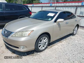 2011 Lexus ES with VIN JTHBK1EG5B2462123, listed as a IAAI auction lot 42031450 with 135,652 mi miles. Bid and sale history available at carsss.com. Image 2.