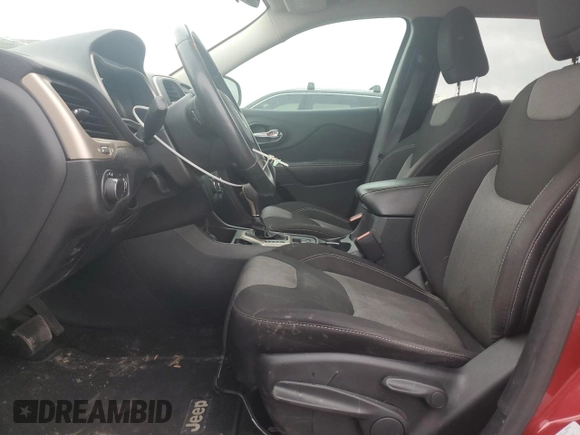 2015 Jeep Cherokee Sport z VIN 1C4PJLAB5FW677015, wystawiony jako Copart lot #58986705 z przebiegiem 112 446 mil mil oraz Szkoda całkowita • Salvage title. Historia ofert i sprzedaży dostępna na DreamBid. Obrazek 7.