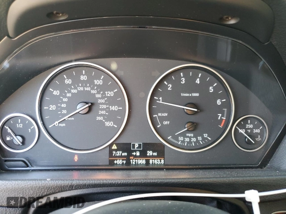 2015 BMW 3 Series 328i xDrive z VIN WBA3B5C56FF960700, wystawiony jako Copart lot #56754225 z przebiegiem 121 966 mil mil oraz Szkoda całkowita • Salvage title. Historia ofert i sprzedaży dostępna na DreamBid. Obrazek 9.