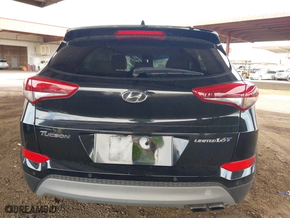 2017 Hyundai Tucson Value with VIN KM8J33A22HU316495, listed as a IAAI auction lot 41896507 with 82,517 mi miles. Bid and sale history available at carsss.com. Image 16.