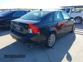 2011 Volvo S40 with VIN YV1672MS4B2530454, listed as a IAAI auction lot 40903475 with 64,491 mi miles. Bid and sale history available at carsss.com. Image 4.