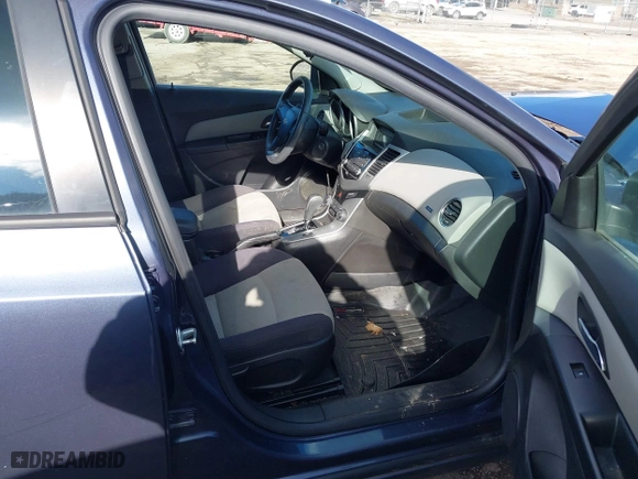 2013 Chevrolet Cruze LS with VIN 1G1PA5SGXD7302629, listed as a IAAI auction lot 41213864 with 106,062 mi miles. Bid and sale history available at carsss.com. Image 5.