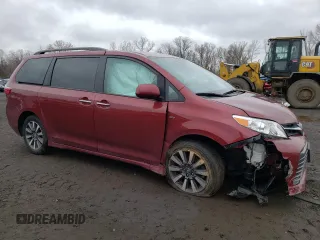 2020 Toyota Sienna XLE with VIN 5TDDZ3DC2LS238429, listed as a Copart auction lot 52625165 with 117,040 mi miles and Salvage Title. Bid and sale history available at carsss.com. Image 4.