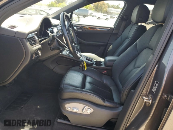 2016 Porsche Macan S с VIN WP1AB2A55GLB54666, выставлен на аукционе Copart как лот 56771065 с пробегом 53 358 миль миль и Списание • Salvage title. История ставок и продаж доступна на DreamBid. Изображение 7.