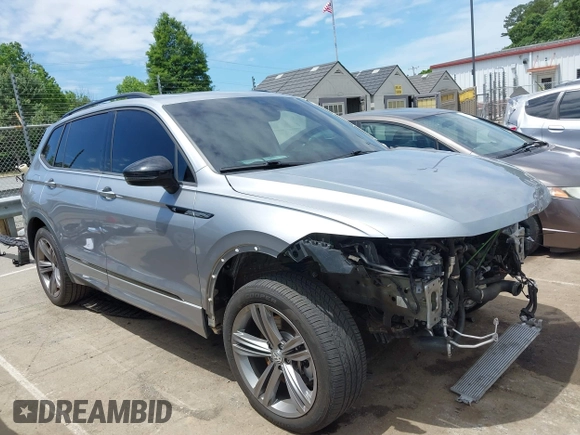 2022 Volkswagen Tiguan SE R-Line Black z VIN 3VV8B7AX9NM093043, wystawiony jako IAAI lot #42290191 z przebiegiem 55 136 mil mil oraz . Historia ofert i sprzedaży dostępna na DreamBid. Obrazek 13.