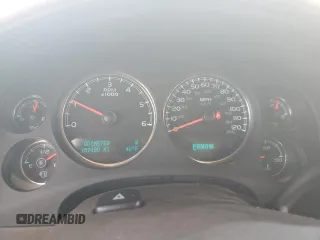 2010 Chevrolet Tahoe LTZ z VIN 1GNUCCE06AR203496, wystawiony jako Copart lot #83473464 z przebiegiem 157 480 mil mil oraz Szkoda całkowita • Salvage title. Historia ofert i sprzedaży dostępna na DreamBid. Obrazek 9.