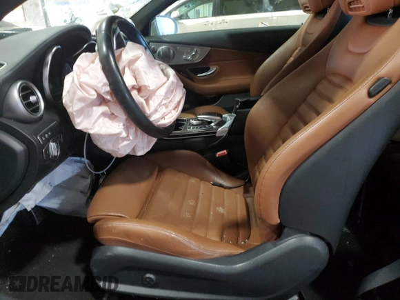 2018 Mercedes-Benz C 43 AMG с VIN WDDWK6EB8JF632217, выставлен на аукционе Copart как лот 87770605 с пробегом Не указан миль и Списание • Salvage title. История ставок и продаж доступна на DreamBid. Изображение 7.