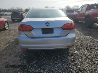 2013 Volkswagen Jetta SE z VIN 3VWDX7AJ8DM428539, wystawiony jako Copart lot #49662365 z przebiegiem 122 768 mil mil oraz Szkoda całkowita • Salvage title. Historia ofert i sprzedaży dostępna na DreamBid. Obrazek 6.