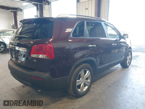 2013 Kia Sorento EX with VIN 5XYKUCA67DG365681, listed as a IAAI auction lot 41885665 with 10,318 mi miles. Bid and sale history available at carsss.com. Image 4.