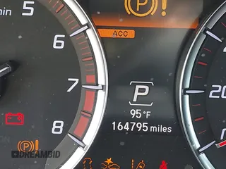 2019 Acura TLX w/A-Spec Pkg z VIN 19UUB2F62KA007114, wystawiony jako IAAI lot #42444291 z przebiegiem 164 795 mil mil oraz . Historia ofert i sprzedaży dostępna na DreamBid. Obrazek 15.