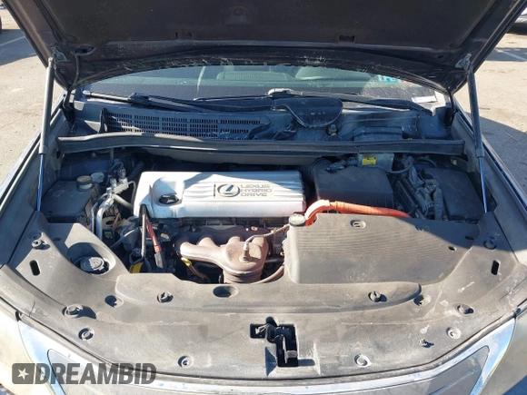 2010 Lexus HS 250h z VIN JTHBB1BA9A2035560, wystawiony jako IAAI lot #41694493 z przebiegiem 131 106 mil mil oraz . Historia ofert i sprzedaży dostępna na DreamBid. Obrazek 10.