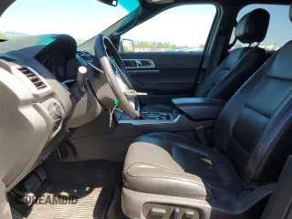 2014 Ford Explorer XLT z VIN 1FM5K8D83EGB53707, wystawiony jako Copart lot #55120455 z przebiegiem 111 644 mil mil oraz Szkody całkowita. Historia ofert i sprzedaży dostępna na DreamBid. Obrazek 7.