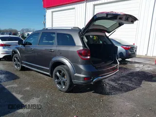 2018 Dodge Journey Crossroad with VIN 3C4PDDGG6JT499291, listed as a IAAI auction lot 41229930 with 169,539 mi miles. Bid and sale history available at carsss.com. Image 3.