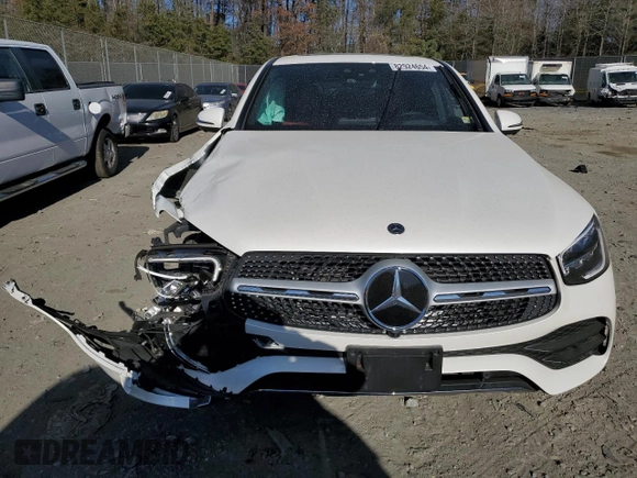 2021 Mercedes-Benz GLC with VIN W1N0J8EB4MF892643, listed as a Copart auction lot 82924654 with 25,270 mi miles and Salvage Title. Bid and sale history available at carsss.com. Image 5.