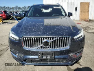 2021 Volvo XC90 Inscription with VIN YV4A22PLXM1697040, listed as a Copart auction lot 45976255 with 52,039 mi miles and Salvage title. Bid and sale history available at DreamBid. Image 5.