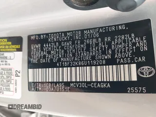 2006 Toyota Camry LE z VIN 4T1BF32K86U119208, wystawiony jako IAAI lot #42127284 z przebiegiem 99 864 mil mil oraz . Historia ofert i sprzedaży dostępna na DreamBid. Obrazek 9.