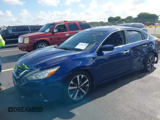 2017 Nissan Altima SR z VIN 1N4AL3AP8HN309048, wystawiony jako IAAI lot #42536729 z przebiegiem 132 465 mil mil oraz . Historia ofert i sprzedaży dostępna na DreamBid. Obrazek 17.