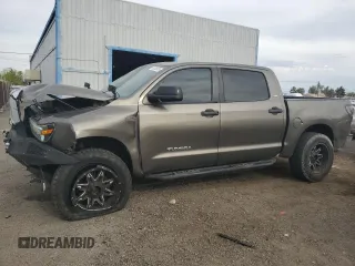 2008 Toyota Tundra z VIN 5TFDV54108X037362, wystawiony jako Copart lot #53732435 z przebiegiem 199 711 mil mil oraz Szkoda całkowita • Salvage title. Historia ofert i sprzedaży dostępna na DreamBid. Obrazek 1.