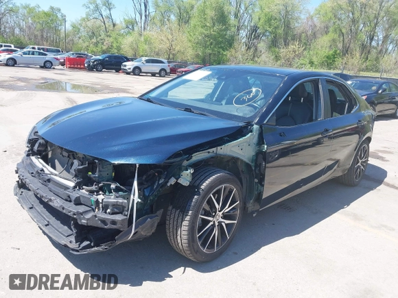 2021 Toyota Camry SE Nightshade with VIN 4T1G11AK3MU462290, listed as a IAAI auction lot 42033207 with 111,163 mi miles and . Bid and sale history available at DreamBid. Image 6.