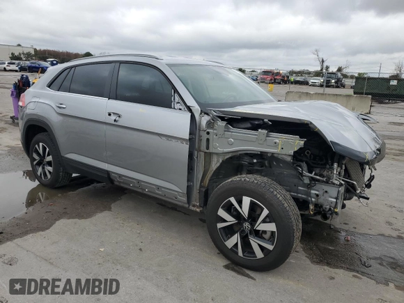 2021 Volkswagen Atlas SE with VIN 1V2LC2CA9MC239425, listed as a Copart auction lot 86794114 with 41,327 mi miles and Salvage title. Bid and sale history available at DreamBid. Image 4.