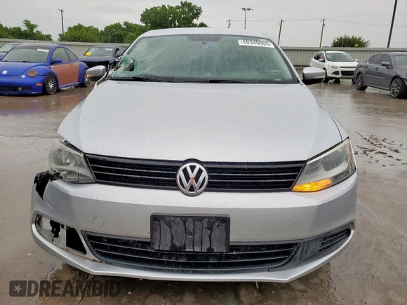 2014 Volkswagen Jetta SE with VIN 3VWD07AJ9EM222507, listed as a Copart auction lot 60340005 with 150,601 mi miles and Salvage title. Bid and sale history available at DreamBid. Image 5.
