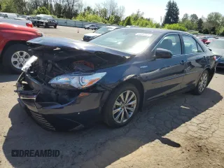 2015 Toyota Camry LE z VIN 4T1BD1FK1FU143967, wystawiony jako Copart lot #55642205 z przebiegiem 107 711 mil mil oraz Szkoda całkowita • Salvage title. Historia ofert i sprzedaży dostępna na DreamBid. Obrazek 1.