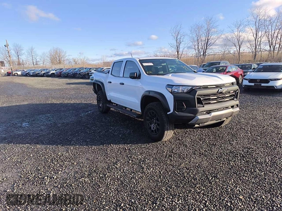 2023 Chevrolet Colorado 4WD Trail Boss with VIN 1GCPTEEK7P1181101, listed as a Copart auction lot 48180015 with 23,423 mi miles and Salvage Title. Bid and sale history available at carsss.com. Image 3.