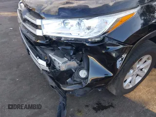 2019 Toyota Highlander SE z VIN 5TDJZRFH9KS598021, wystawiony jako IAAI lot #41764561 z przebiegiem 73 835 mil mil oraz . Historia ofert i sprzedaży dostępna na DreamBid. Obrazek 6.