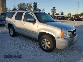 2013 GMC Yukon SLE with VIN 1GKS2AE00DR231908, listed as a Copart auction lot 74500564 with 203,079 mi miles and Clean Title. Bid and sale history available at carsss.com. Image 4.