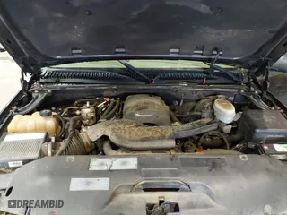 2003 Chevrolet Tahoe LT with VIN 1GNEC13Z43J340111, listed as a IAAI auction lot 41574135 with 251,307 mi miles. Bid and sale history available at carsss.com. Image 10.