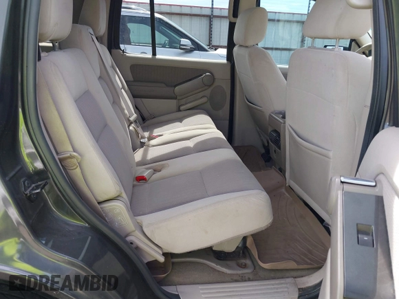 2007 Ford Explorer XLT with VIN 1FMEU73EX7UB50867, listed as a IAAI auction lot 41807131 with 182,673 mi miles. Bid and sale history available at carsss.com. Image 8.