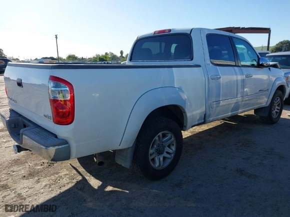 2005 Toyota Tundra SR5 with VIN 5TBET341X5S469398, listed as a IAAI auction lot 41944602 with 207,738 mi miles. Bid and sale history available at carsss.com. Image 4.
