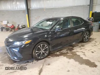 2018 Toyota Camry Hybrid LE z VIN 4T1B21HK3JU005987, wystawiony jako Copart lot #59217175 z przebiegiem 79 503 mil mil oraz Szkoda całkowita • Salvage title. Historia ofert i sprzedaży dostępna na DreamBid. Obrazek 1.
