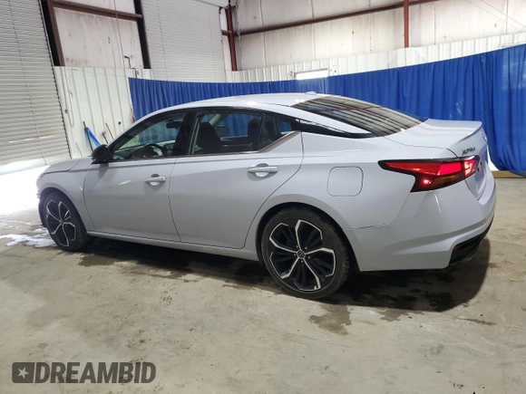2024 Nissan Altima SR with VIN 1N4BL4CV2RN332610, listed as a Copart auction lot 61487425 with 29,005 mi miles and Clean title. Bid and sale history available at DreamBid. Image 2.