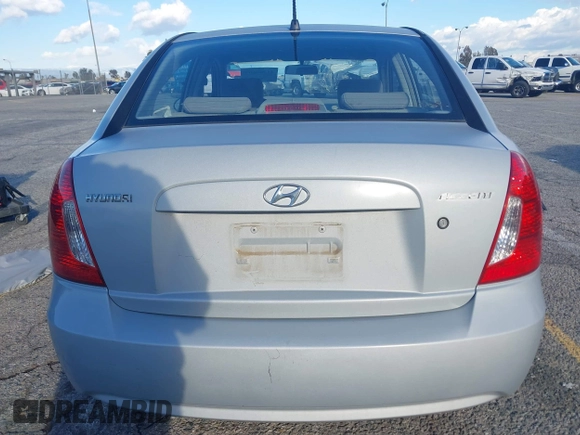 2006 Hyundai Accent GLS with VIN KMHCN46C86U007833, listed as a IAAI auction lot 41760603 with 60,030 mi miles. Bid and sale history available at carsss.com. Image 16.