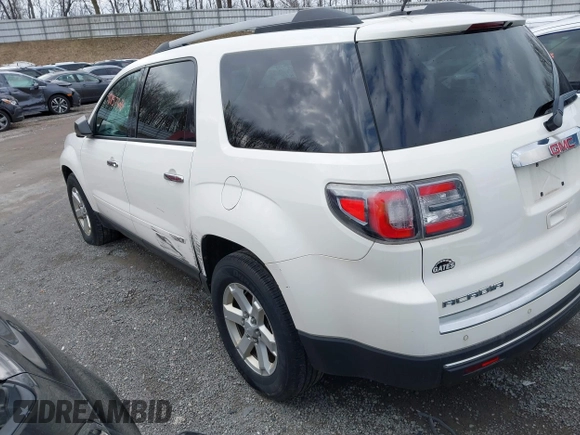 2013 GMC Acadia SLE with VIN 1GKKRNED7DJ215449, listed as a IAAI auction lot 41857303 with 178,920 mi miles. Bid and sale history available at carsss.com. Image 3.
