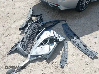 2020 Toyota Camry SE z VIN 4T1G11AK1LU308174, wystawiony jako IAAI lot #41675204 z przebiegiem 120 034 mil mil oraz . Historia ofert i sprzedaży dostępna na DreamBid. Obrazek 12.