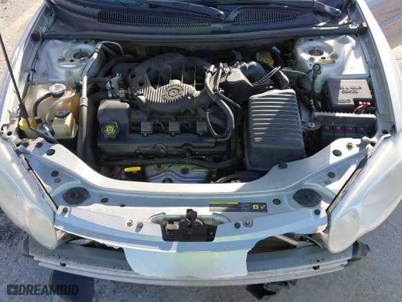 2004 Chrysler Sebring LXi with VIN 1C3EL55R54N263129, listed as a IAAI auction lot 41825165 with 104,802 mi miles. Bid and sale history available at carsss.com. Image 10.
