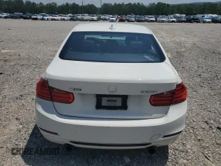 2013 BMW 3 Series 335i xDrive z VIN WBA3B9C51DF140819, wystawiony jako Copart lot #54215495 z przebiegiem 138 694 mil mil oraz Szkoda całkowita • Salvage title. Historia ofert i sprzedaży dostępna na DreamBid. Obrazek 6.