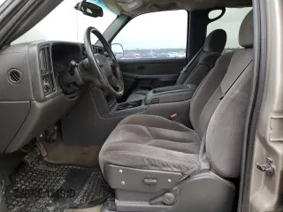 2003 GMC Sierra 1500HD SLE z VIN 1GTGC13U33F202441, wystawiony jako Copart lot #51450115 z przebiegiem Nie podano mil oraz Czysty tytuł • Clean title. Historia ofert i sprzedaży dostępna na DreamBid. Obrazek 7.