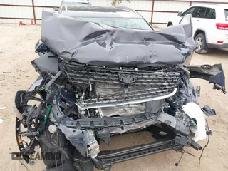 2025 Cadillac XT4 FWD Premium Luxury z VIN 1GYFZCR40SF148814, wystawiony jako IAAI lot #41598124 z przebiegiem Nie podano mil oraz . Historia ofert i sprzedaży dostępna na DreamBid. Obrazek 10.