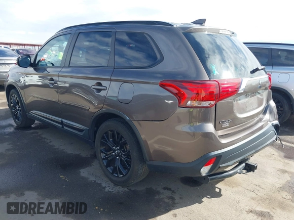 2018 Mitsubishi Outlander SE with VIN JA4AD3A38JZ030633, listed as a IAAI auction lot 41787274 with 70,696 mi miles and . Bid and sale history available at DreamBid. Image 3.