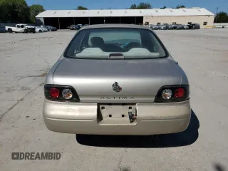 1997 Nissan Altima XE with VIN 1N4BU31D2VC268883, listed as a Copart auction lot 76528444 with 138,146 mi miles and Salvage Title. Bid and sale history available at carsss.com. Image 6.