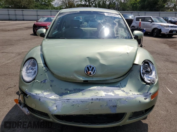 2008 Volkswagen Beetle SE with VIN 3VWRW31C78M509931, listed as a Copart auction lot 56645275 with 136,436 mi miles and Salvage title. Bid and sale history available at DreamBid. Image 5.