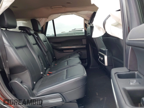 2024 Ford Expedition XLT with VIN 1FMJU1J8XREA41234, listed as a IAAI auction lot 42114353 with 30,678 mi miles. Bid and sale history available at carsss.com. Image 8.