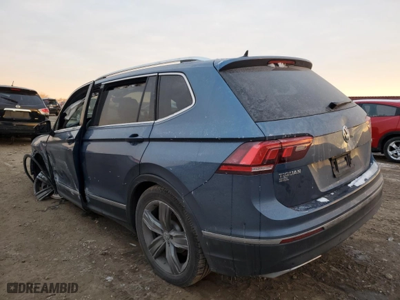 2020 Volkswagen Tiguan SE with VIN 3VV2B7AXXLM181344, listed as a Copart auction lot 87182794 with 62,145 mi miles and Salvage Title. Bid and sale history available at carsss.com. Image 2.