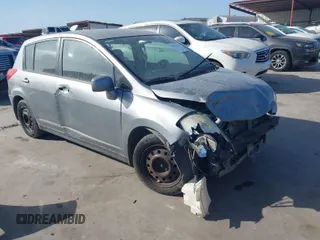 2009 Nissan Versa 1.8 S with VIN 3N1BC13E99L393920, listed as a IAAI auction lot 41813316 with 131,447 mi miles. Bid and sale history available at carsss.com. Image 1.